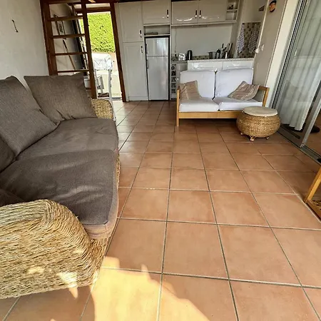 Mas Climatise Avec Piscine Et Vue A - Fr-1-726-54 Holiday home